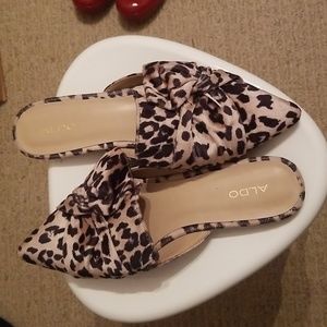 Pointy toe slip on animal print